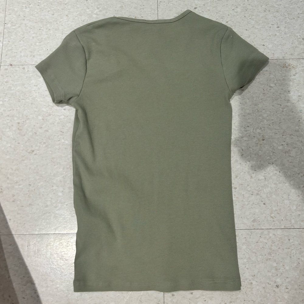 Cotton On Green Basic Tee - Picture 3 of 4